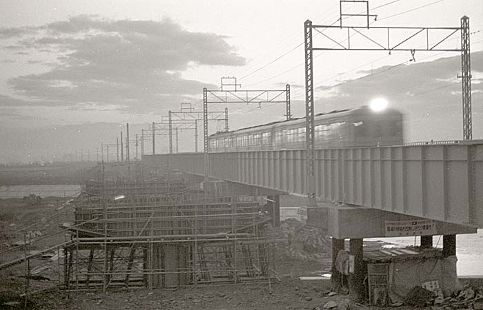 弘南鉄道境松駅浅瀬石川橋梁架替