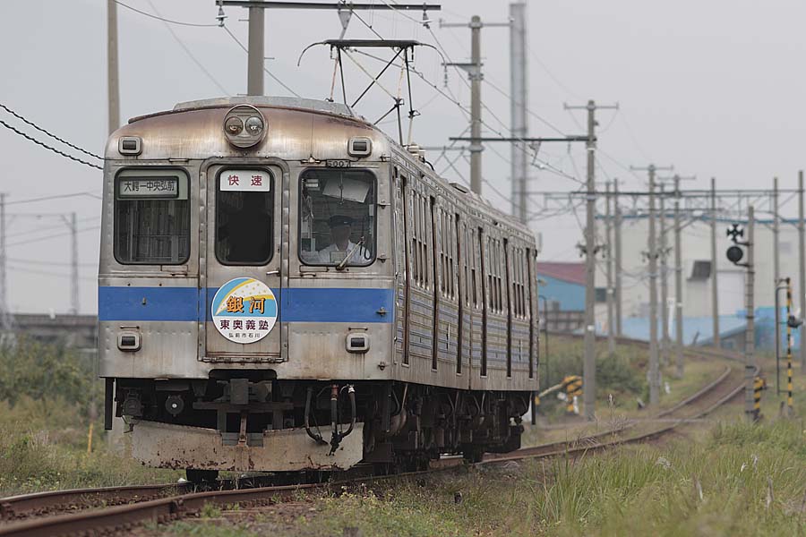 弘南鉄道6000快速石川駅進入