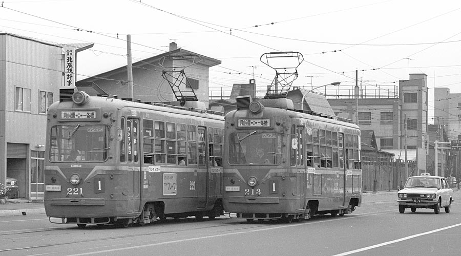 札幌市交通局221号、213号