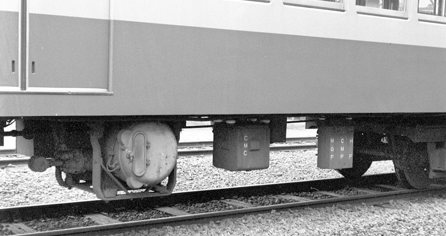 西武鉄道クハ1411形床下