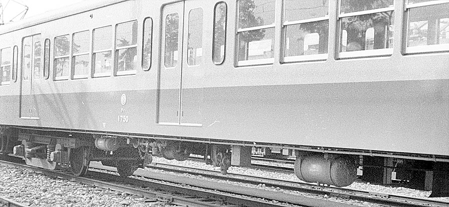 西武鉄道701系クハ床下