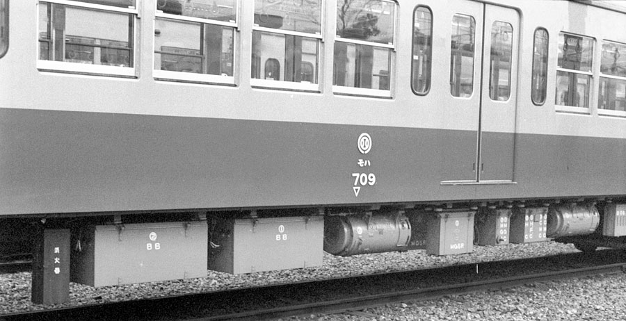 西武鉄道701系モハ床下