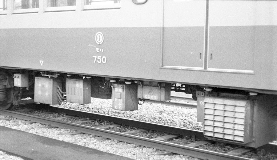 西武鉄道701系モハ床下