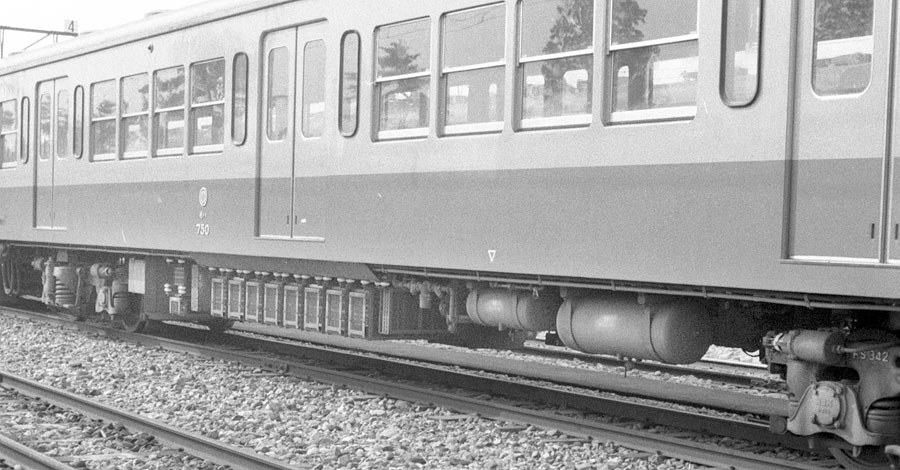西武鉄道701系モハ床下