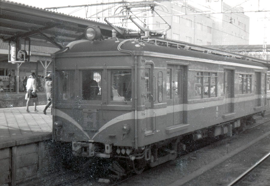西武鉄道クモニ1