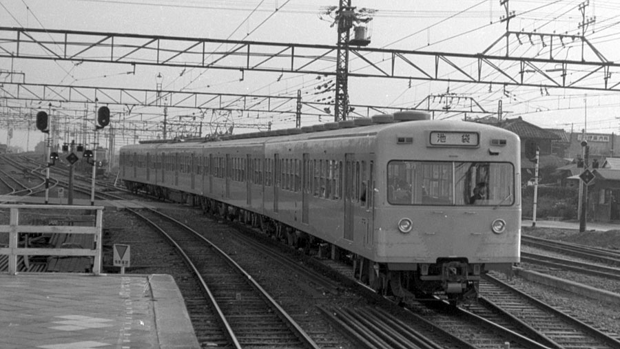 西武鉄道101系原色非冷房
