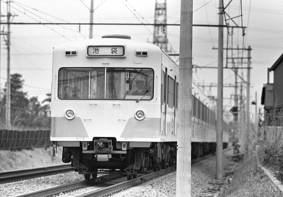 西武鉄道101系原色非冷房