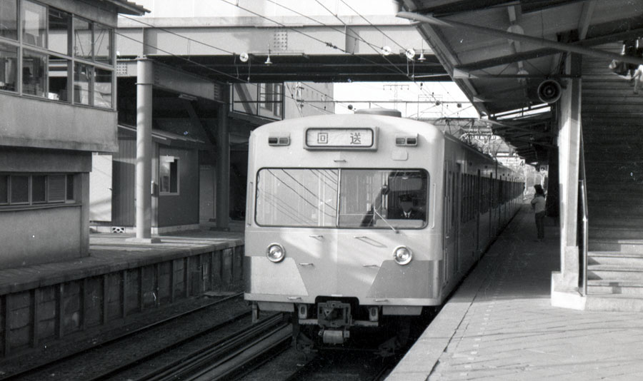 西武鉄道101系原色非冷房
