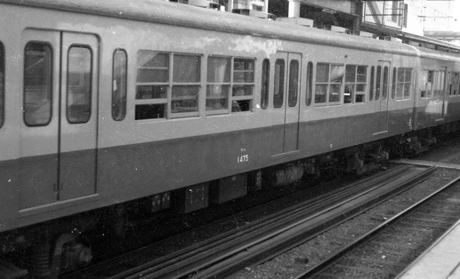 西武鉄道クモハ451形床下