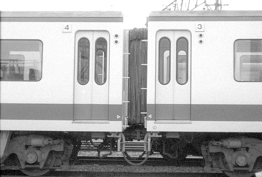 西武鉄道5000系レッドアロー床下機器