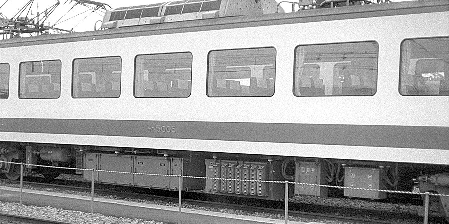 西武鉄道5000系レッドアロー床下機器