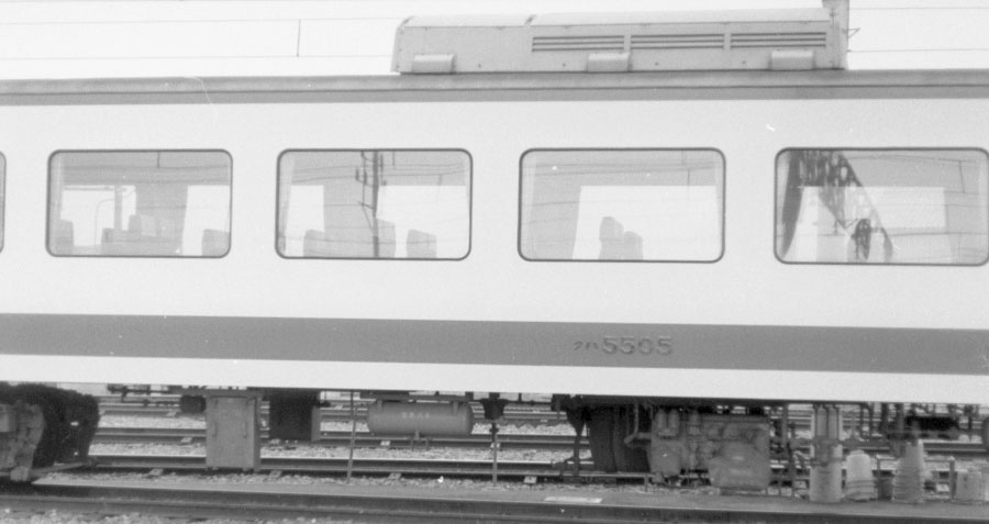 西武鉄道5000系レッドアロー床下機器