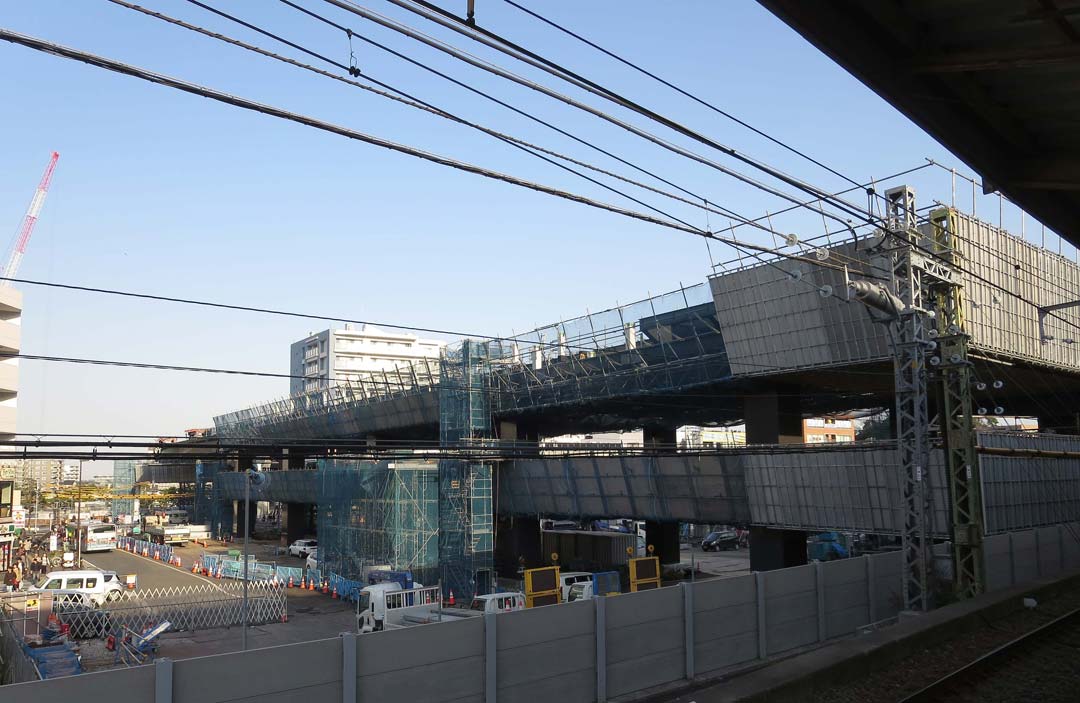 シーサイドライン金沢八景駅工事中