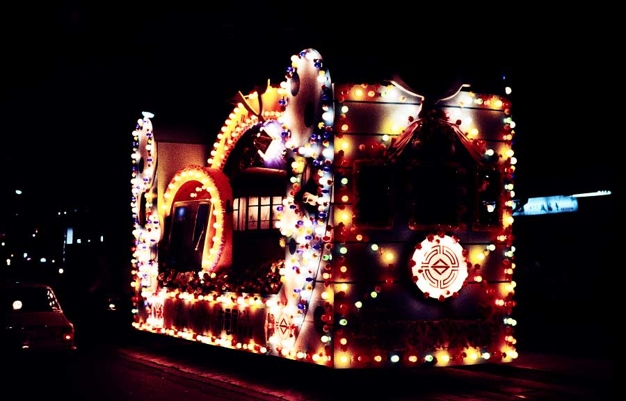  横浜市交通局(横浜市電)花電車(夜間)