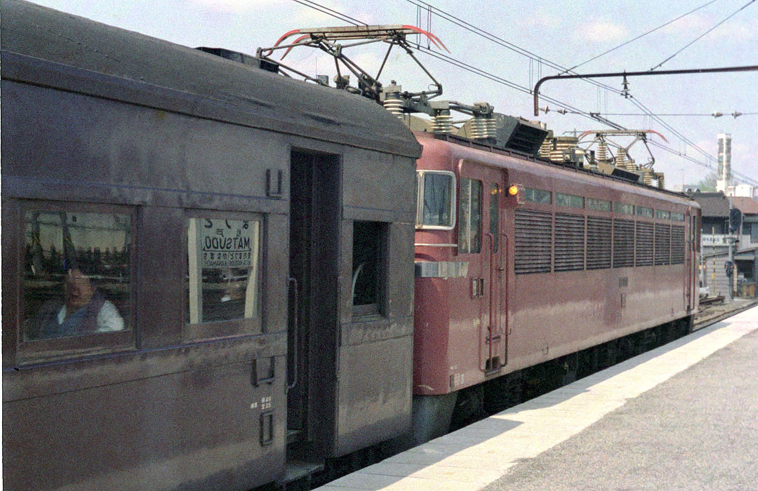 常磐線客列車EF81