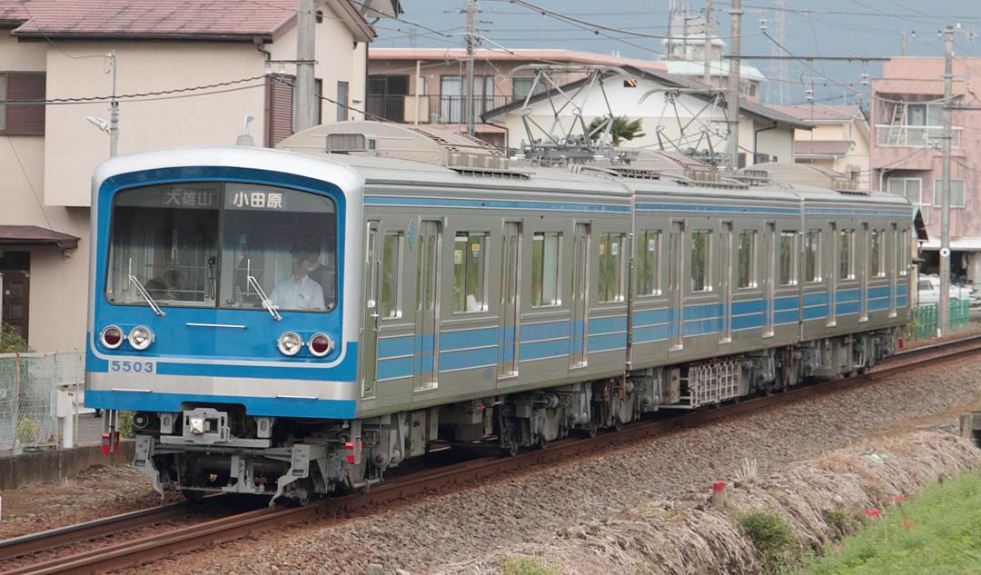 大雄山線5000系5503