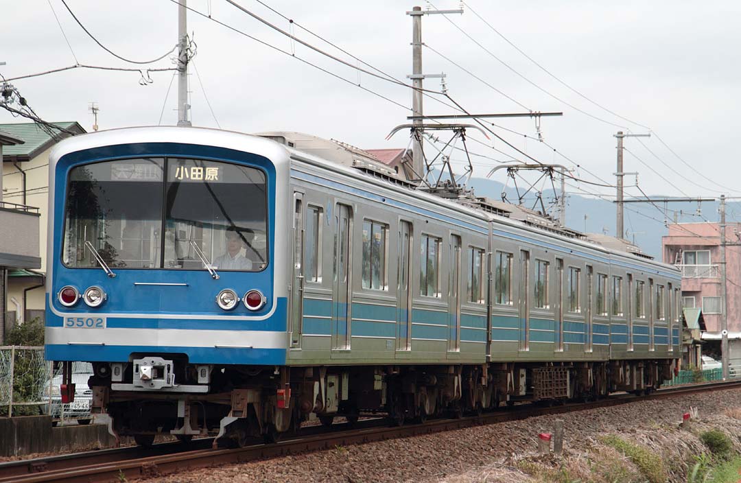 大雄山線5000系5502