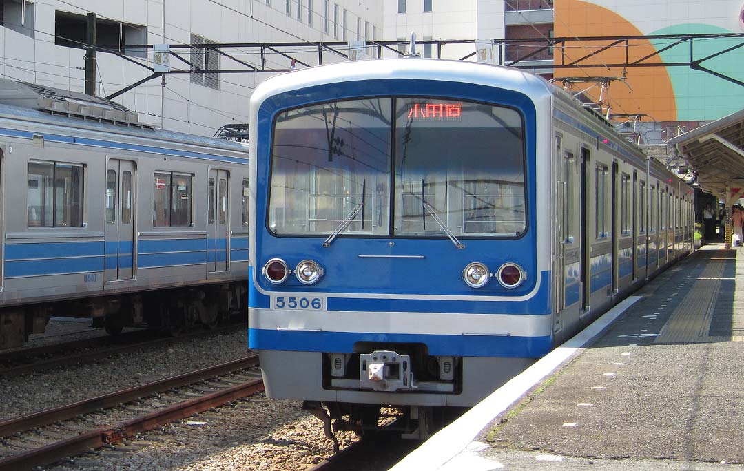 大雄山線5000系5506