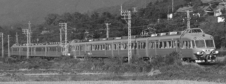 名鉄7000系4連+4連の8連