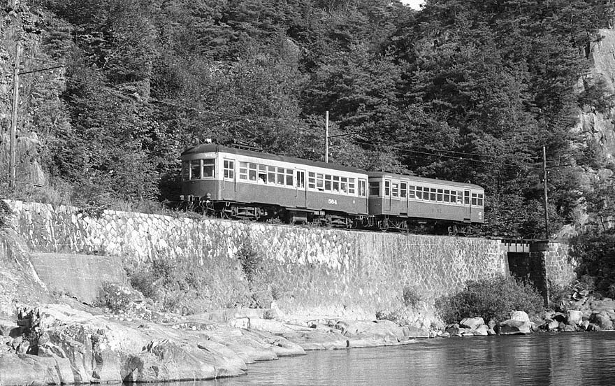 北恵那鉄道モ560形564号-ク82号
