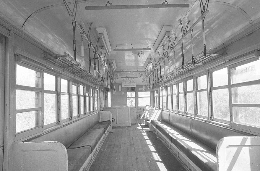 北恵那鉄道ク80形82号車内