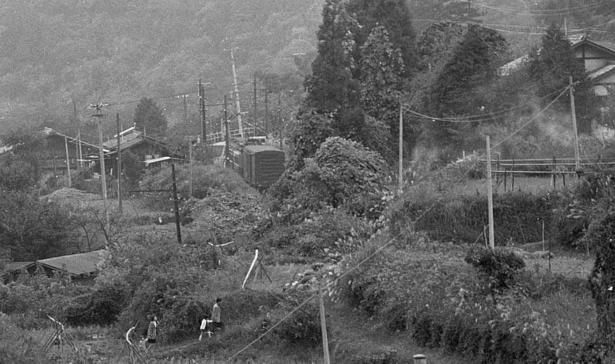 北恵那鉄道モ560形混合列車恵那峡口付近