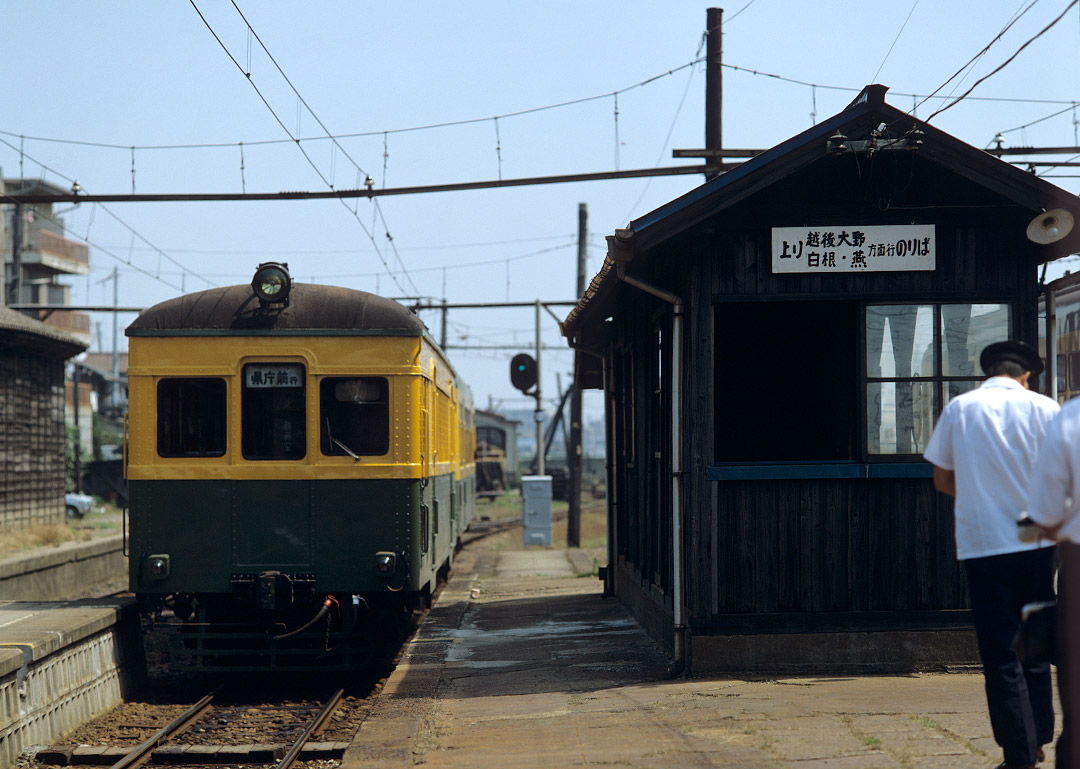 新潟交通-東関谷駅