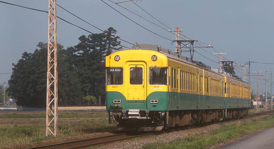 富山地鉄10030形4連10032