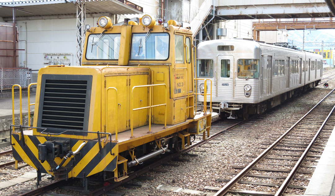 長野電鉄 須坂駅-モーターカー3