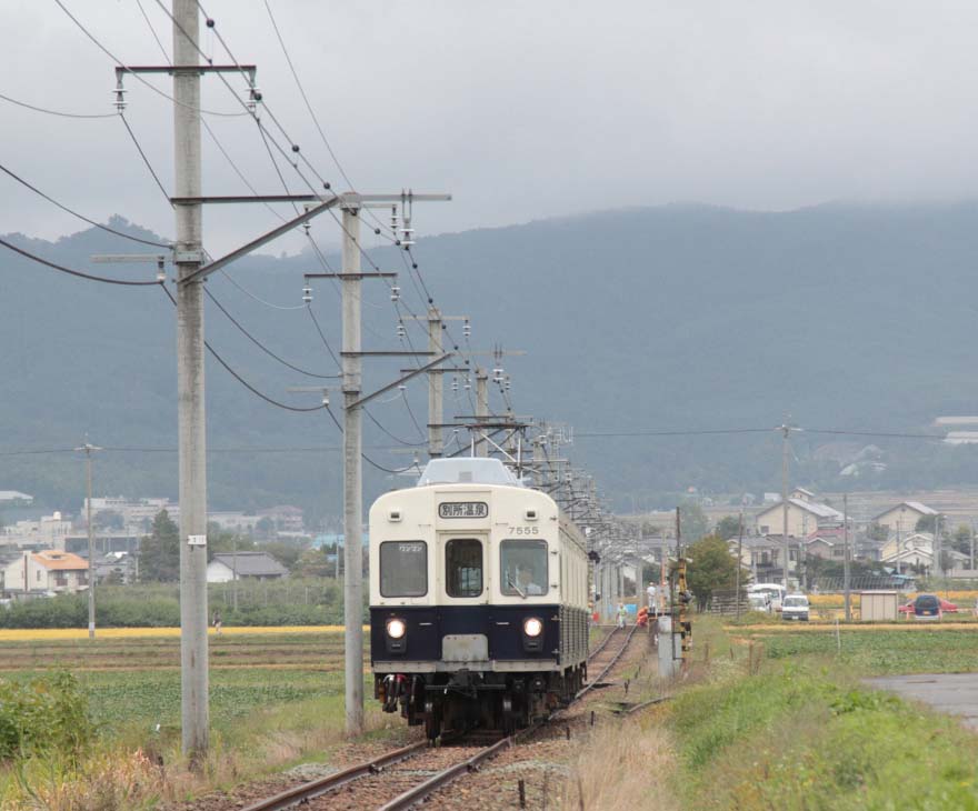 上田電鉄別所線7200系7555