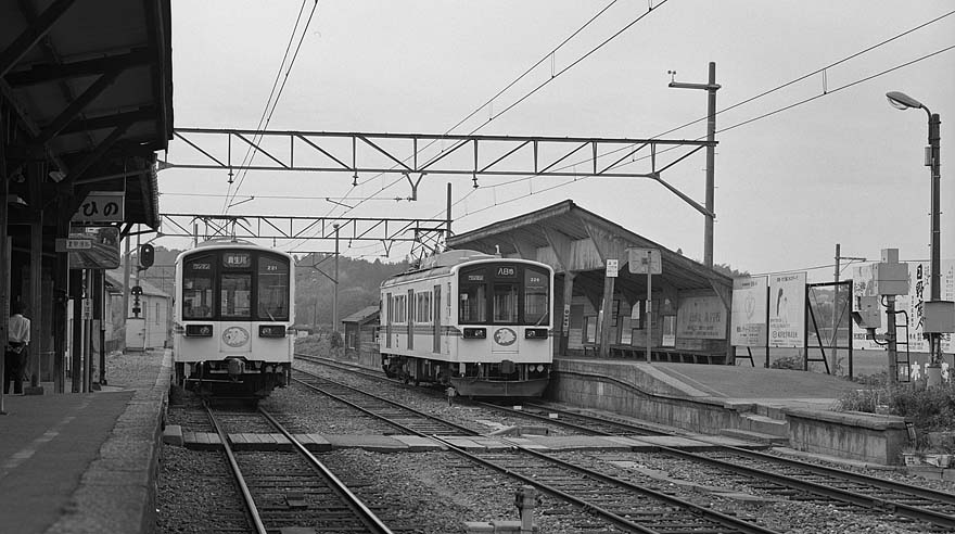 近江鉄道モハ220形221、226