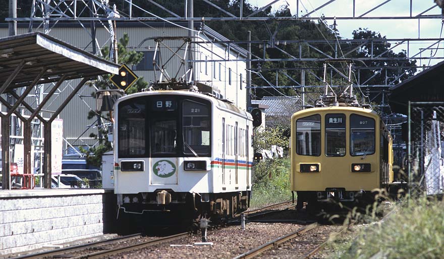 近江鉄道モハ220形221、800形807