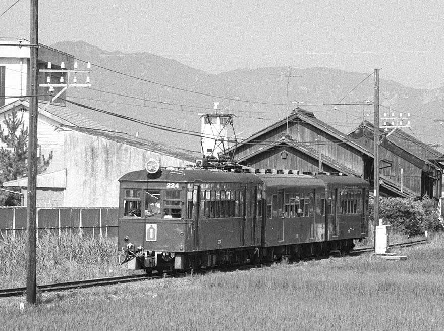 近鉄(三岐)北勢線モニ220形224