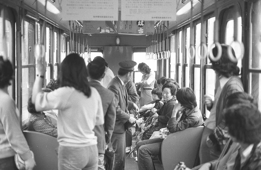 阪神電鉄北大阪線車内