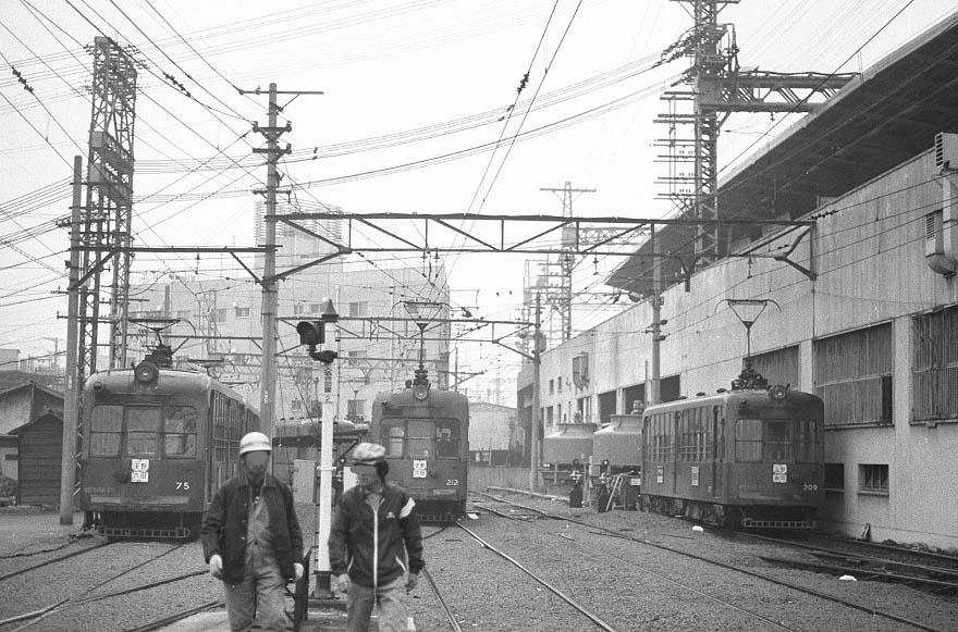 阪神電鉄北大阪・国道線線野田構内