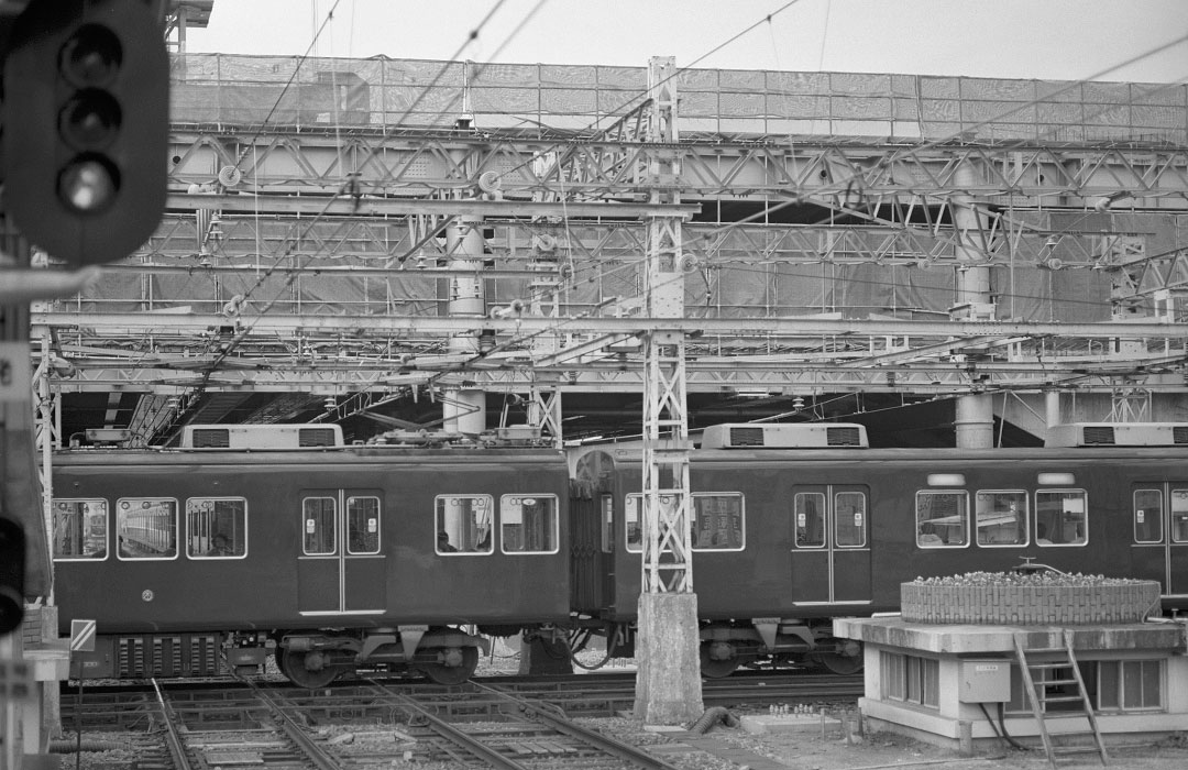 阪急西宮北口平面交差-7