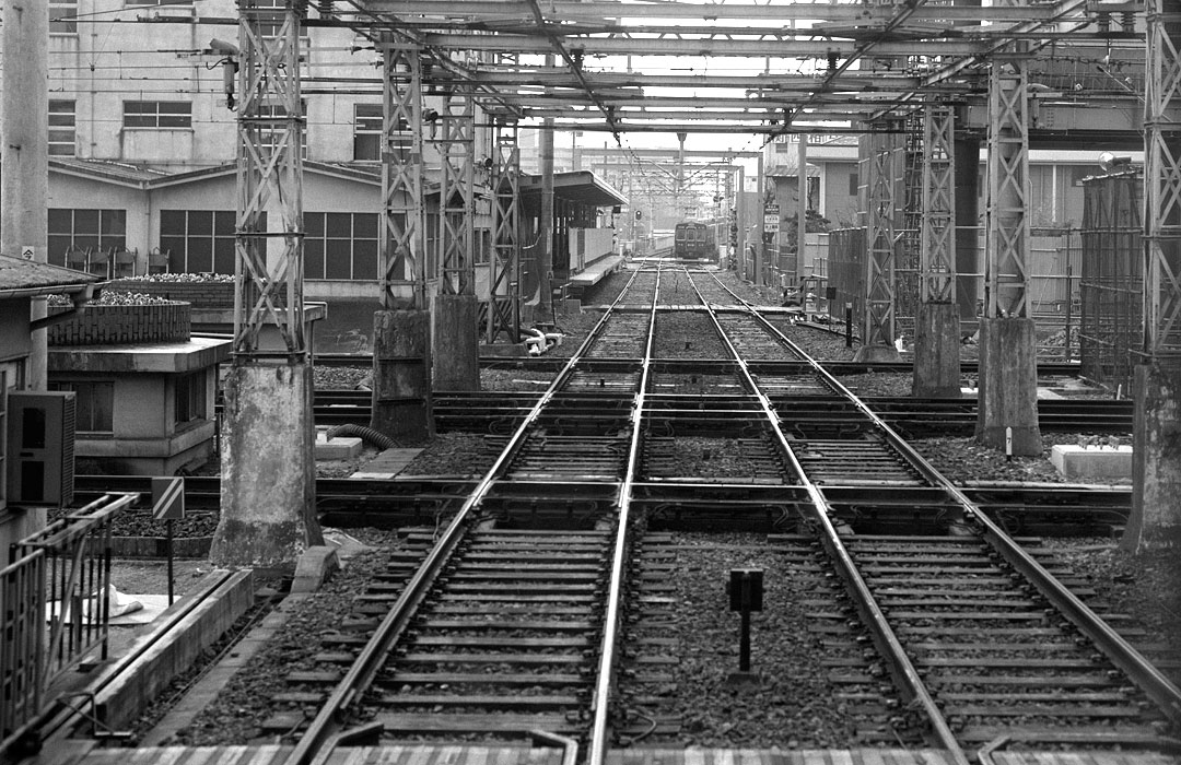 阪急西宮北口平面交差-12