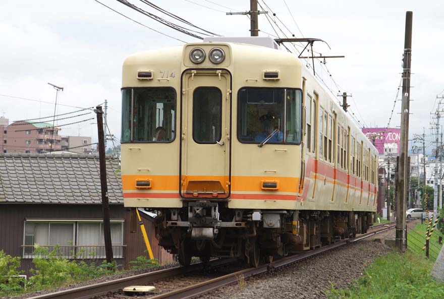 伊予鉄道モハ710形714