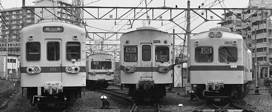 西鉄宮地岳線600系ク659号、300系ク358号