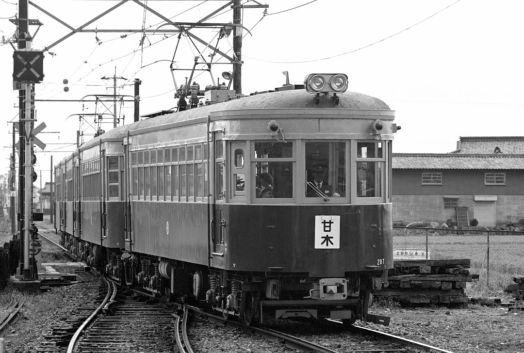 西鉄モ200形207
