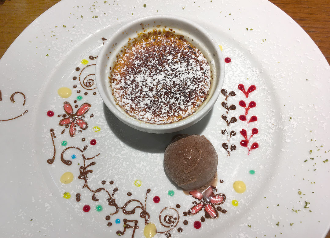 ラ・リラッサ-手書き画の美しい季節のドルチェ