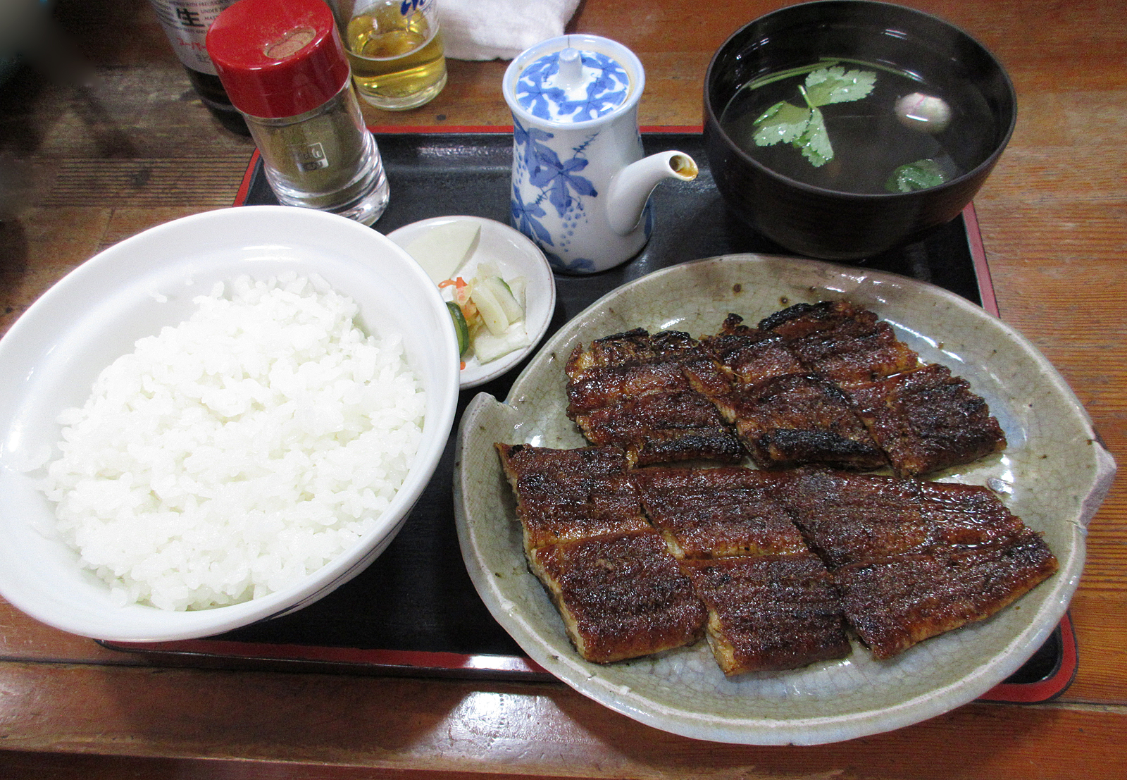 尾張瀬戸 うなぎ 魚六