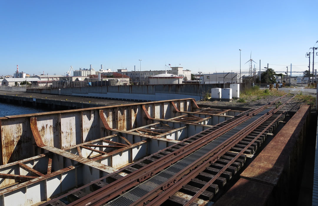 瑞穂鉄道橋ノースドック瑞穂埠頭