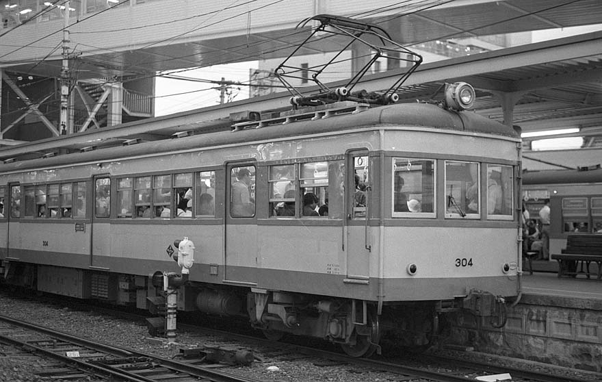 伊予鉄道モハ300形304